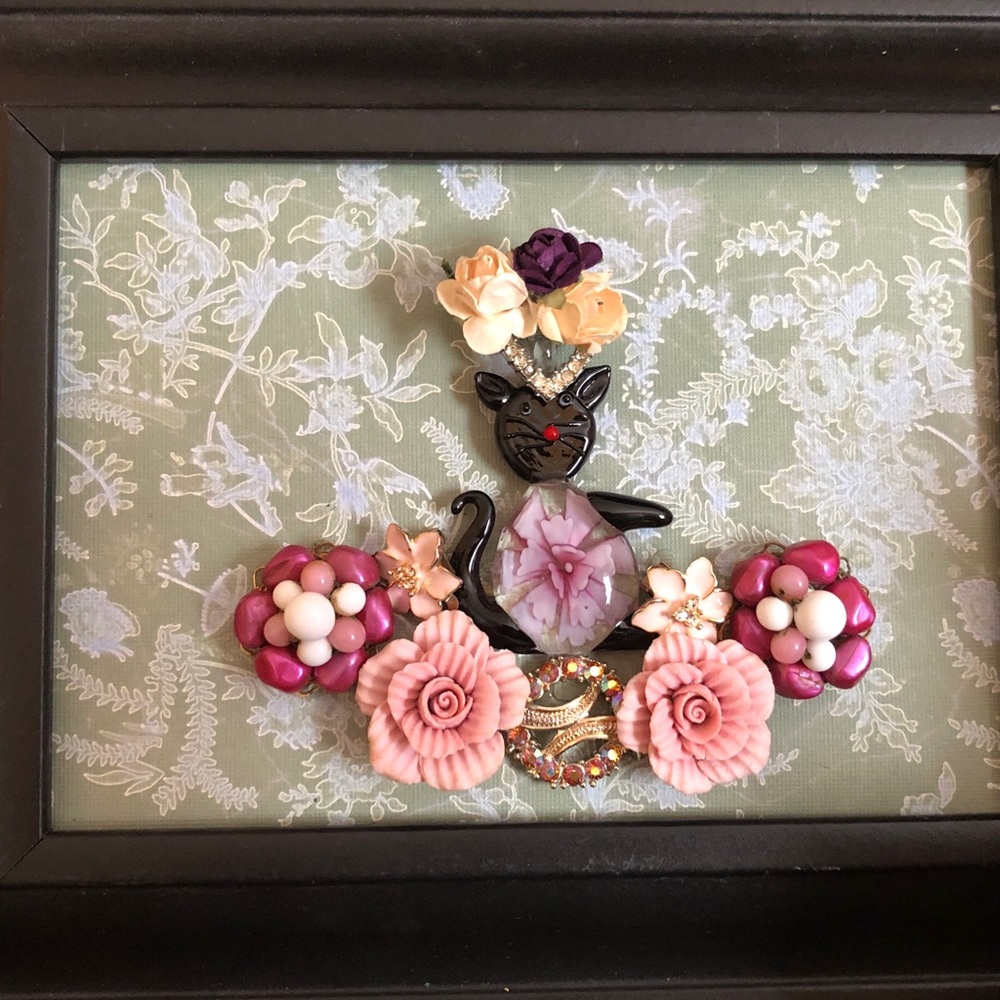 Kitty Cat Jewelry Assemblage Art Picture